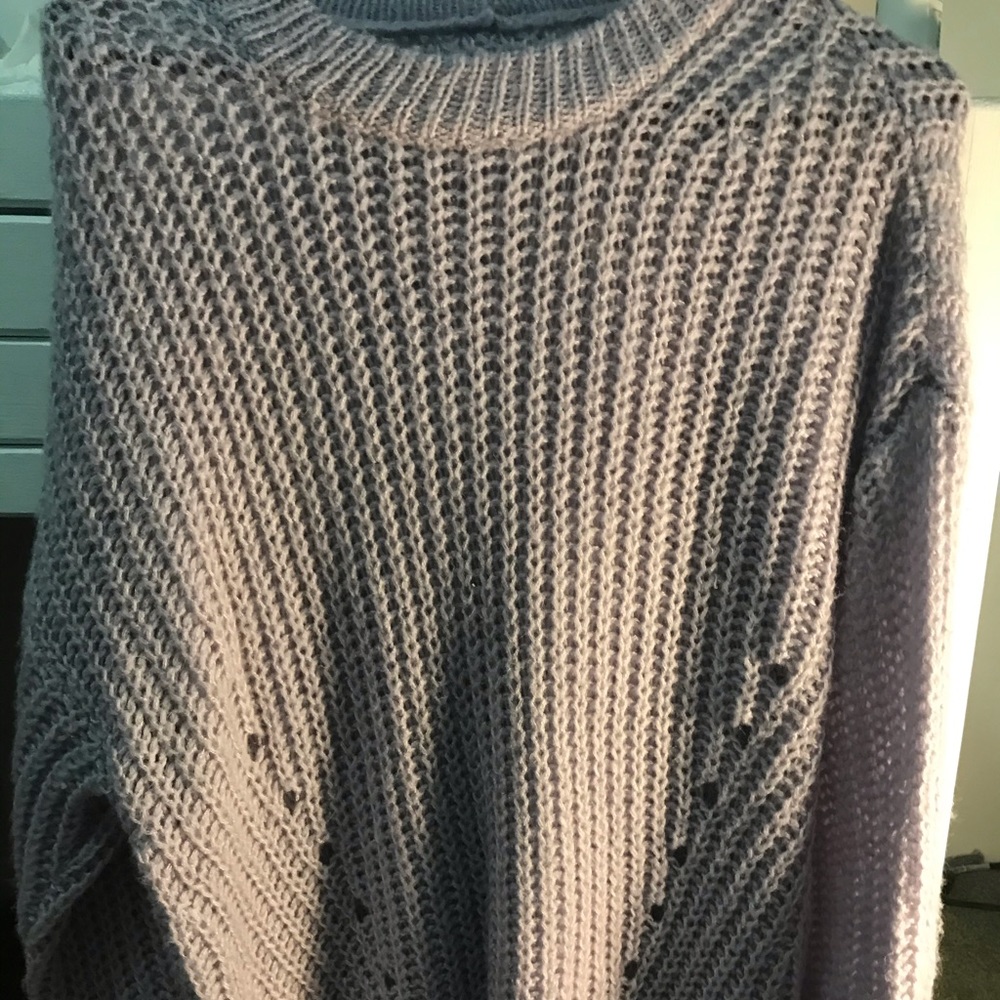 lavender american eagle sweater